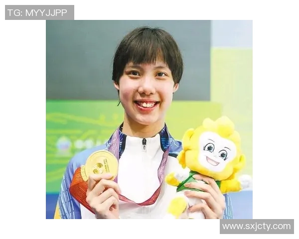 游泳运动员的奋斗与荣耀：从池中突破自我到世界舞台的梦想实现